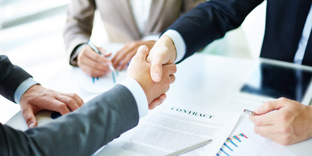 貼角機(jī)、壓泡機(jī)廠(chǎng)房服務(wù)團(tuán)隊(duì)